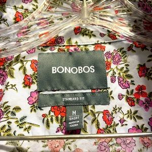 Bonobos mens short sleeve button down shirt. Size medium short standard fit